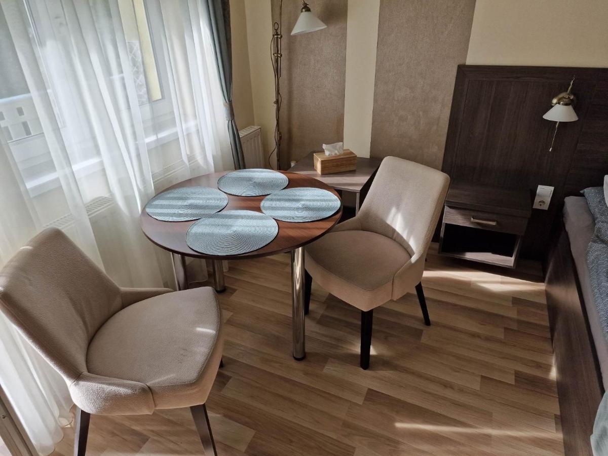 Waterlily Apartman Heviz Exterior photo